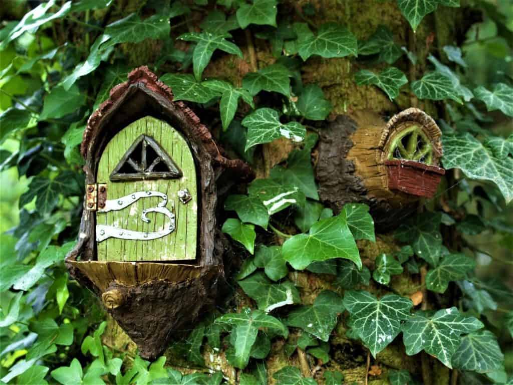 How to Make a Succulent Fairy Garden in As Little as 2 Hours ...